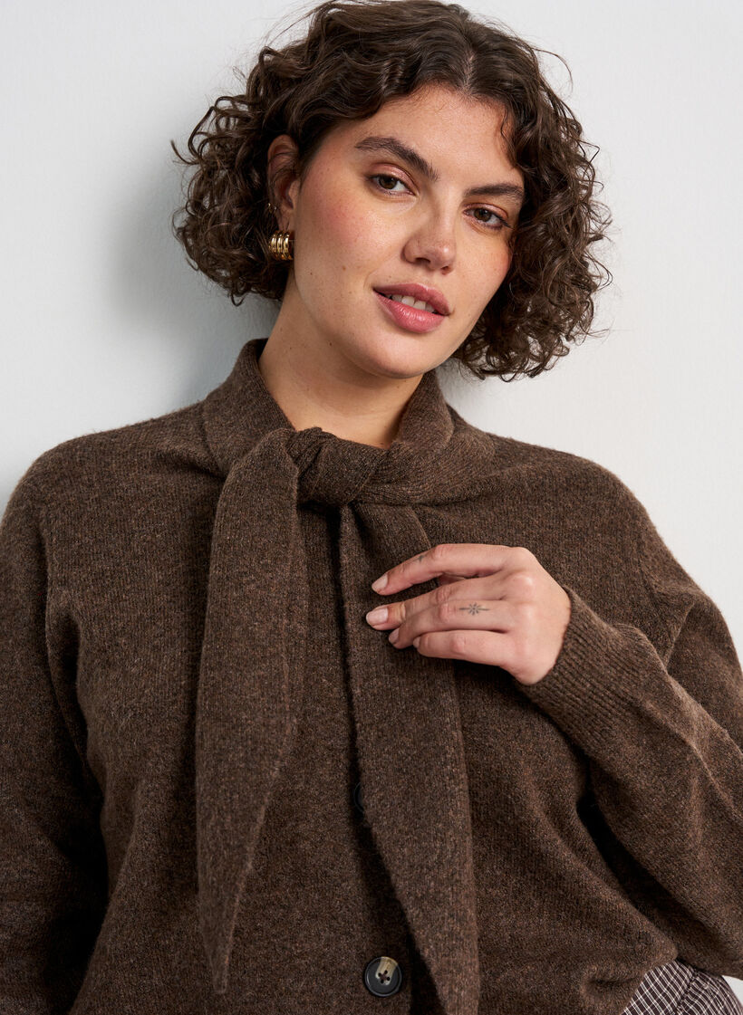 Cardigan with bow ties and buttons, Brown, Model image number 3