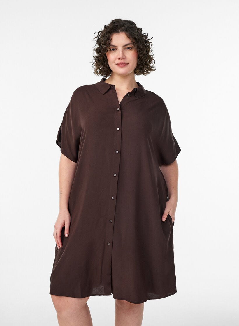 Loose-fitting long shirt in viscose, Brown, Model image number 0