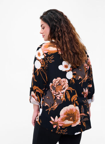 100% viscose blouse with paisley print, Black Flower AOP, Model image number 1