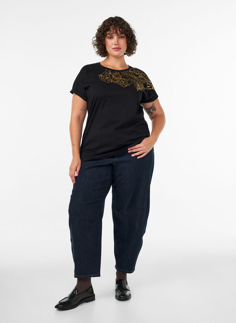 Cotton T-shirt with floral print, Black, Model image number 1