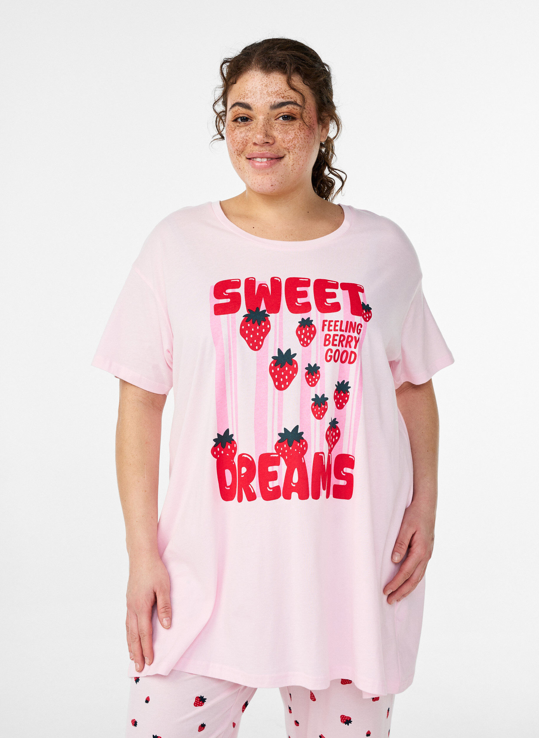 Long night T-shirt in organic cotton with print, Red, Model