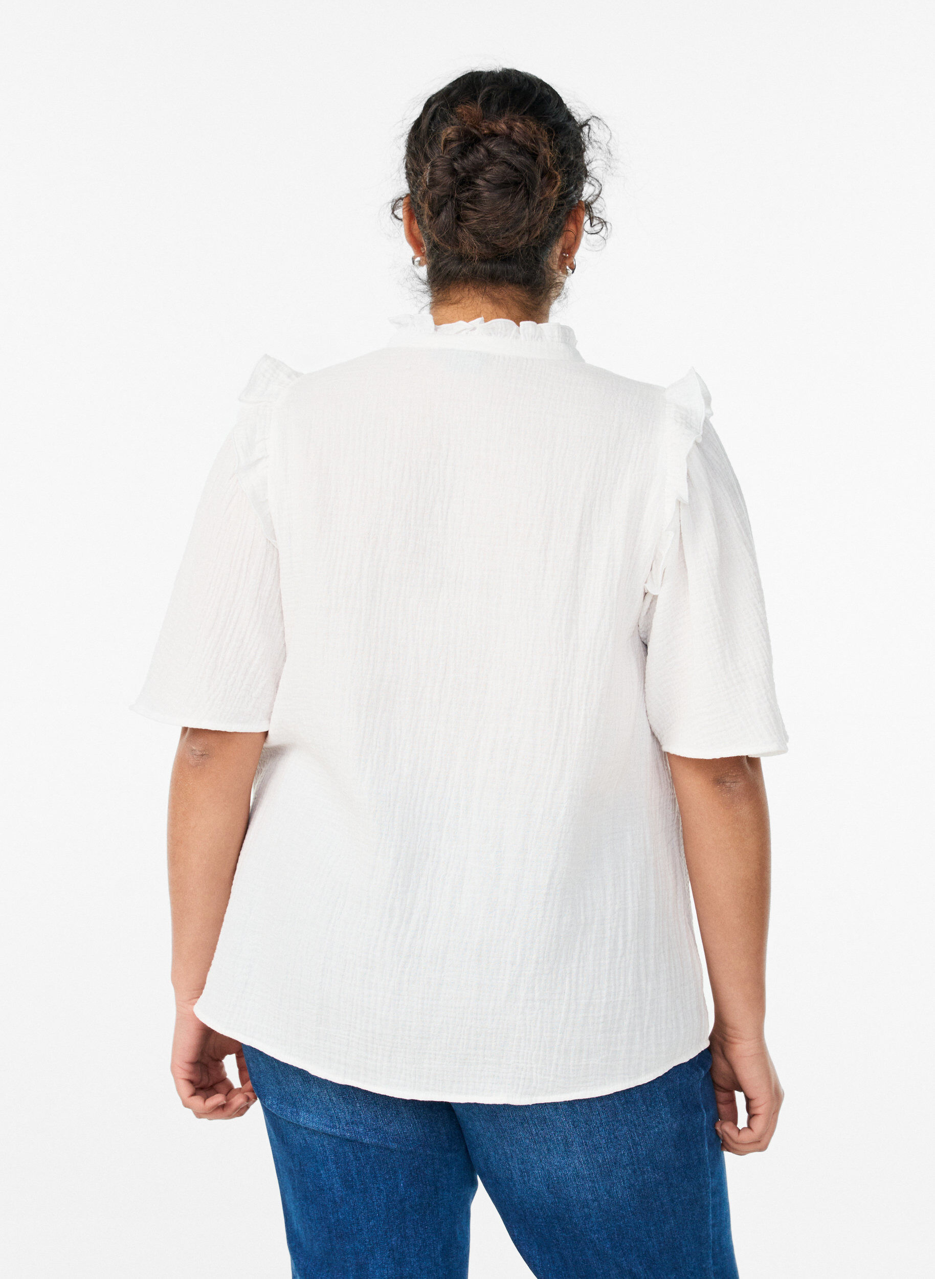 Zizzifashion Blouse in cotton muslin with broderie anglaise and 1/2 sleeves, White, Model image number 2