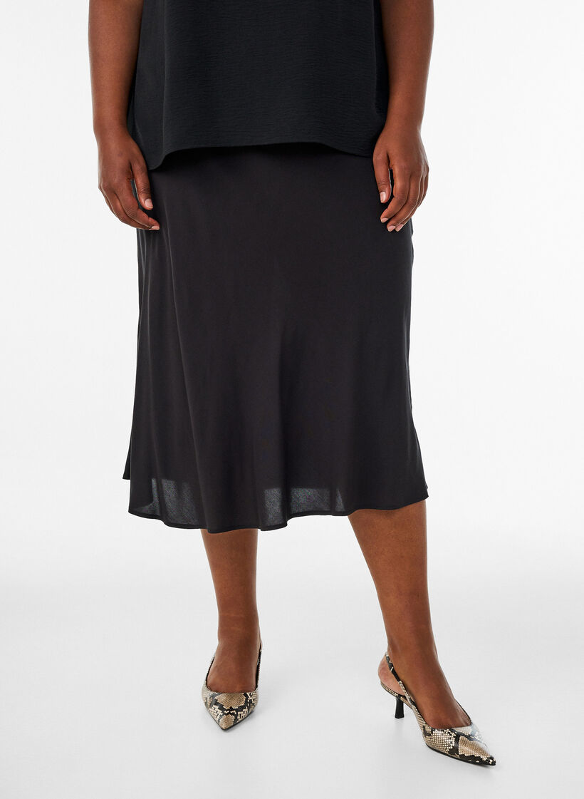 Viscose skirt with an elasticated waist, Black, Model image number 0