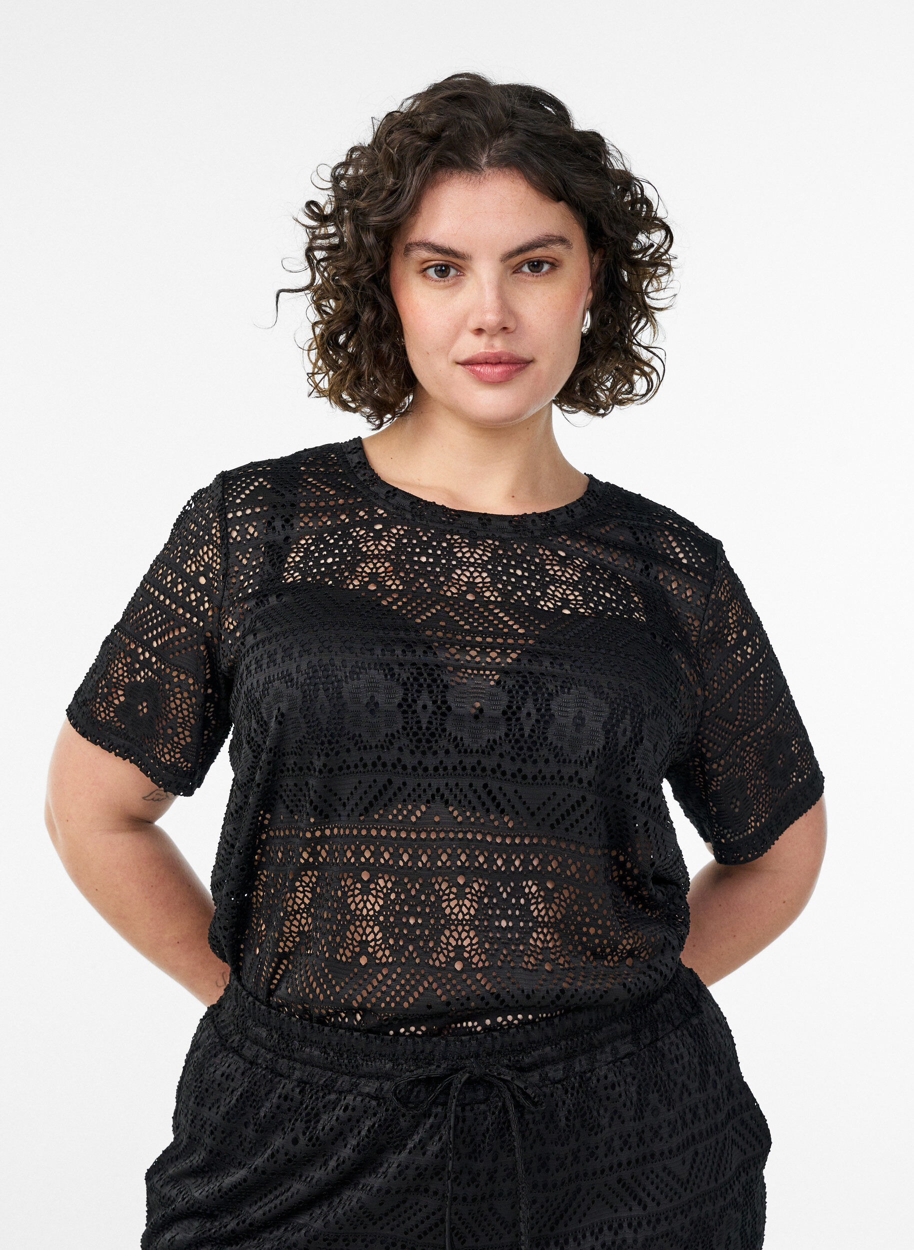 ZizzifashionEyelet embroidered lace T-shirt, Black, Model image number 0