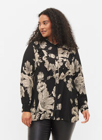 Floral viscose shirt with ruffles, Black White AOP, Model