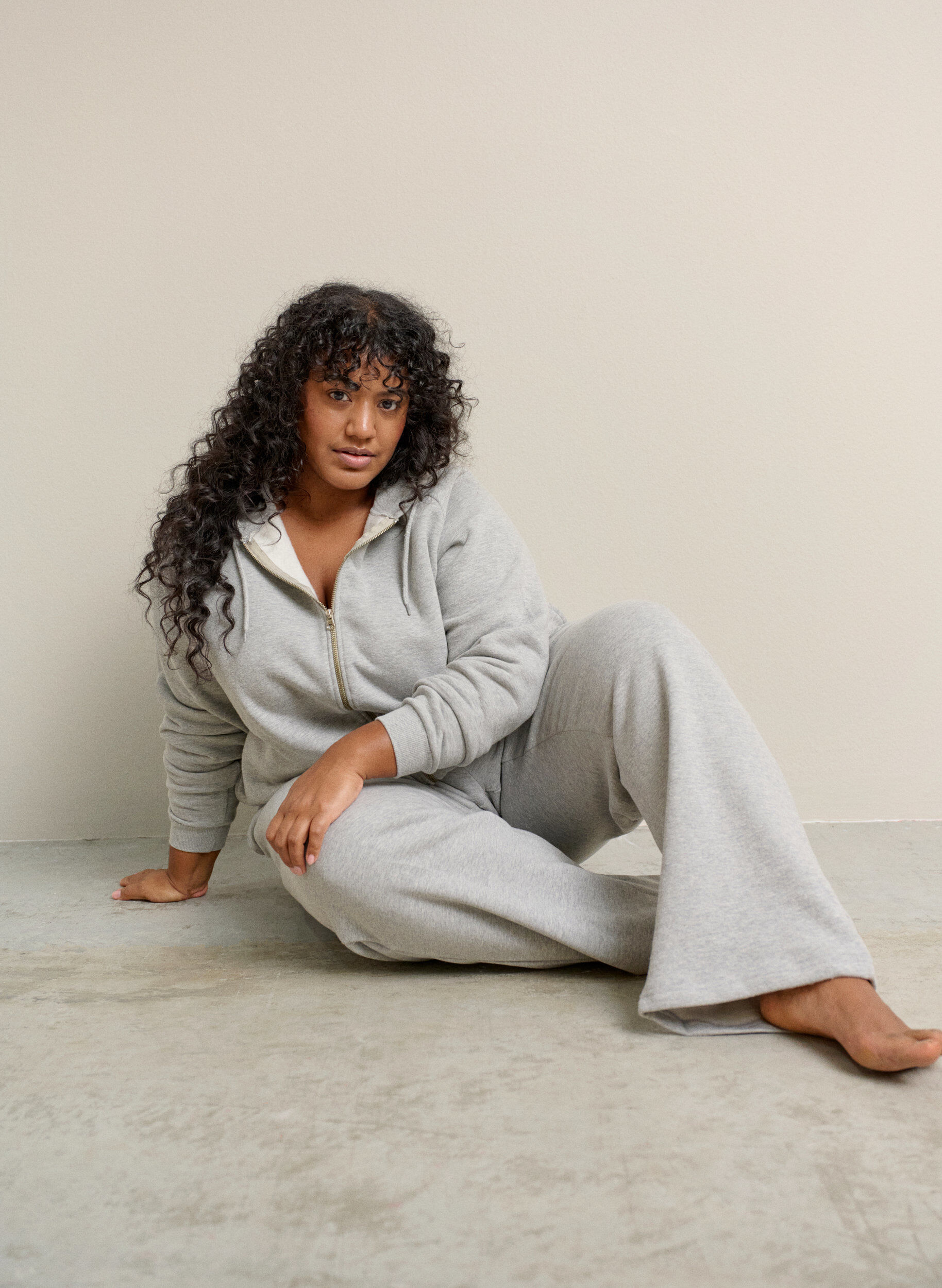 Zizzifashion Hoodie with zip, Grey, Image image number 0