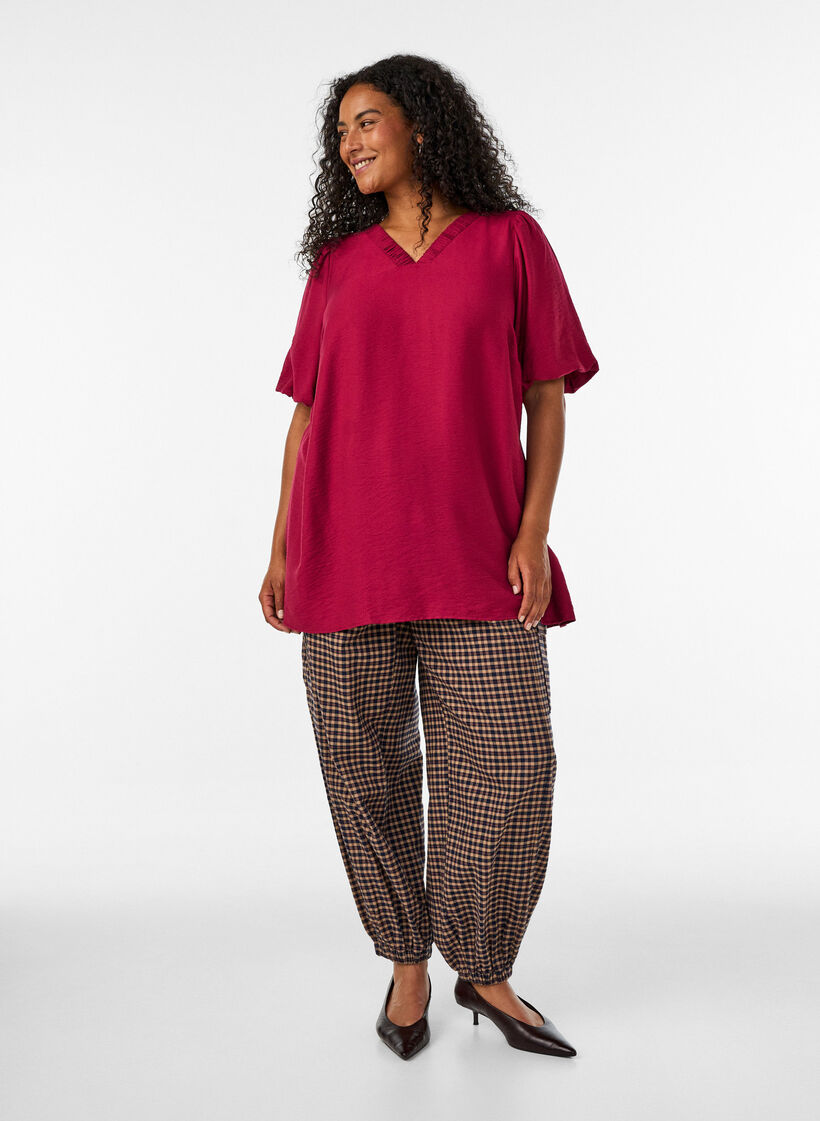 Tunic with balloon sleeves and a V-neck, Red, Model image number 1