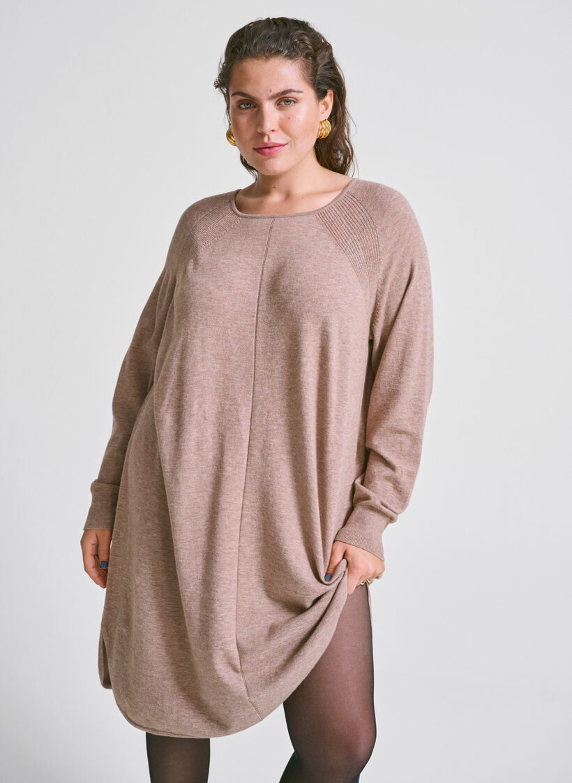 Knitted dress with a round neck and knitted pattern, Fossil Mel., Image image number 0