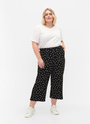 Loose trousers with 7/8 length, Black Dot, Model image number 0