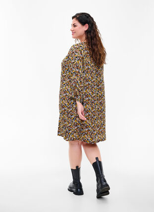 Floral tunic in viscose, Black Ditsy, Model image number 1
