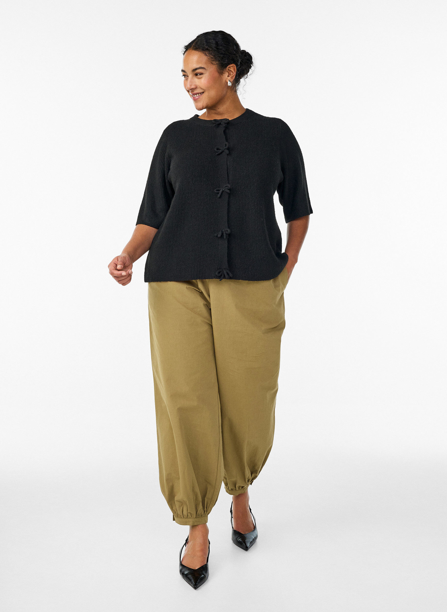 High-waisted cotton balloon trousers, Brown, Model