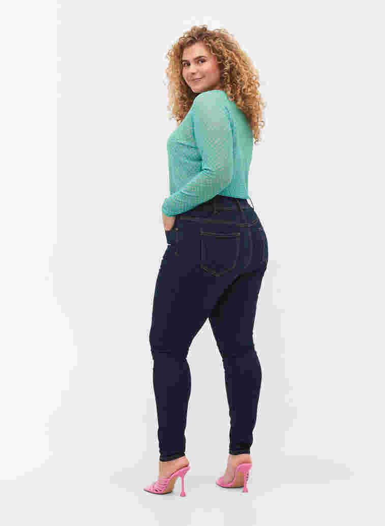 Super slim Bea jeans with extra high waist, Unwashed, Model