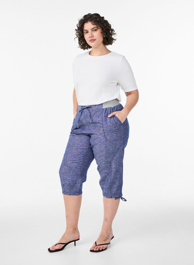 Cotton and linen Capri trousers with an elasticated waist and tie-string, Blue, Model image number 0