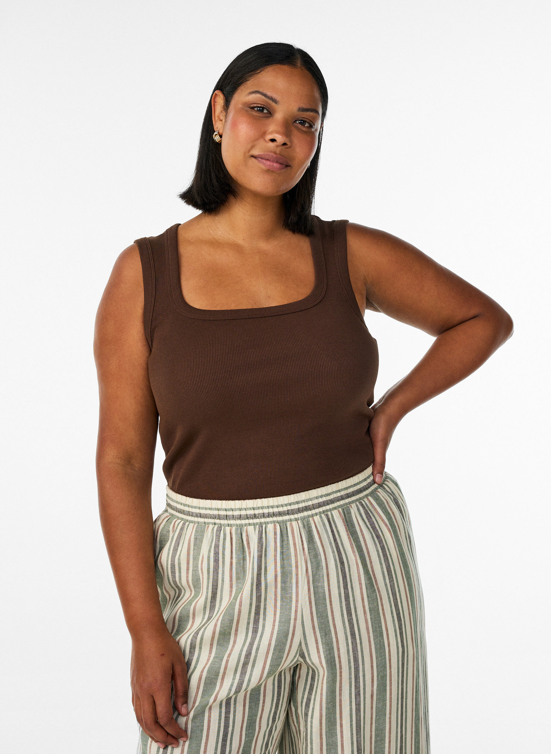 ZizzifashionRib top with square neckline, Brown, Model image number 0