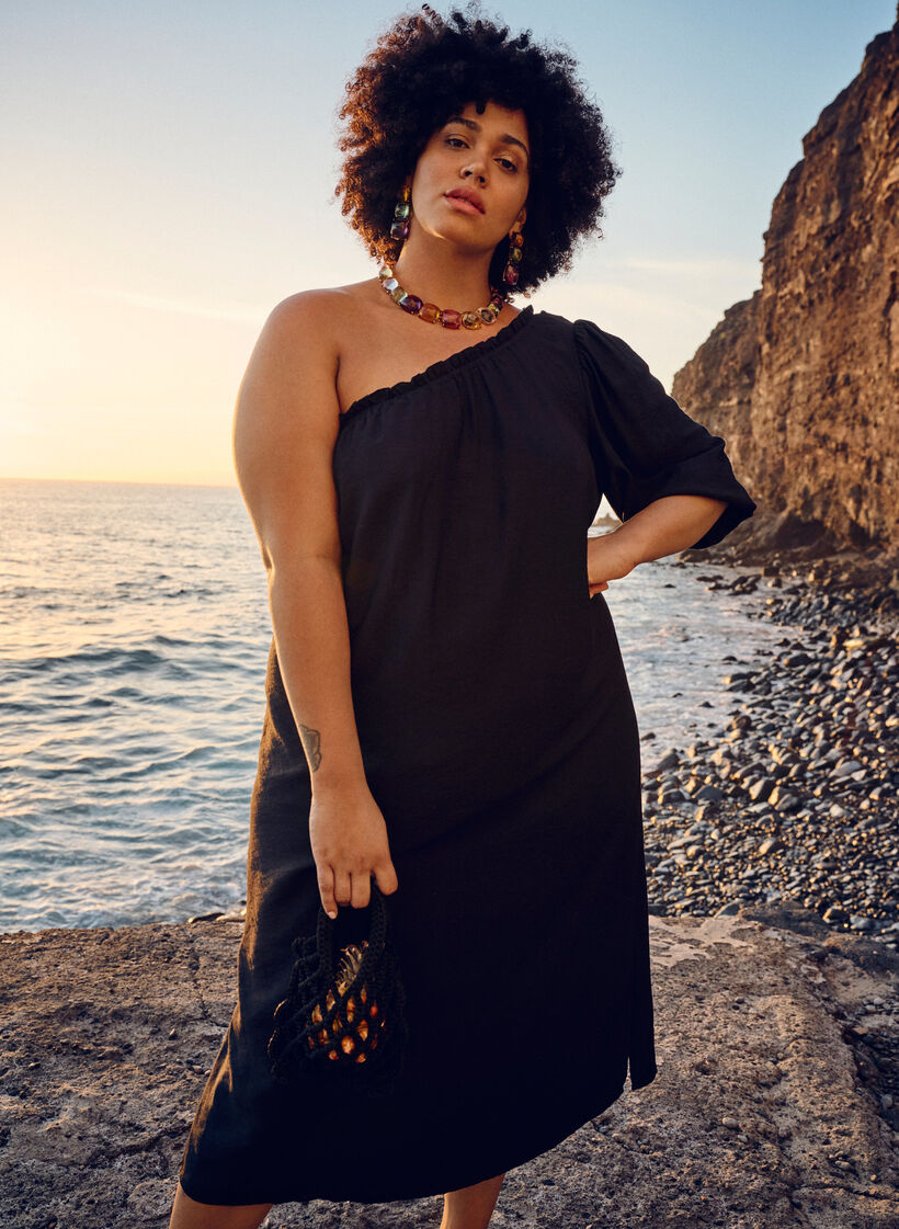 One-shoulder dress in viscose, Black, Image image number 0