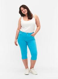 Close-fitting Emily capri trousers, River Blue, Model