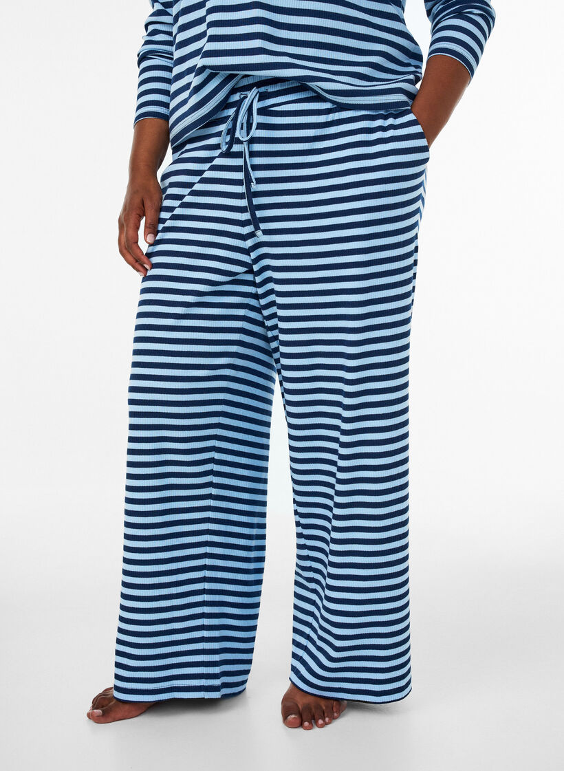 Striped pyjama bottoms with a high waist and wide legs, Blue, Model image number 2