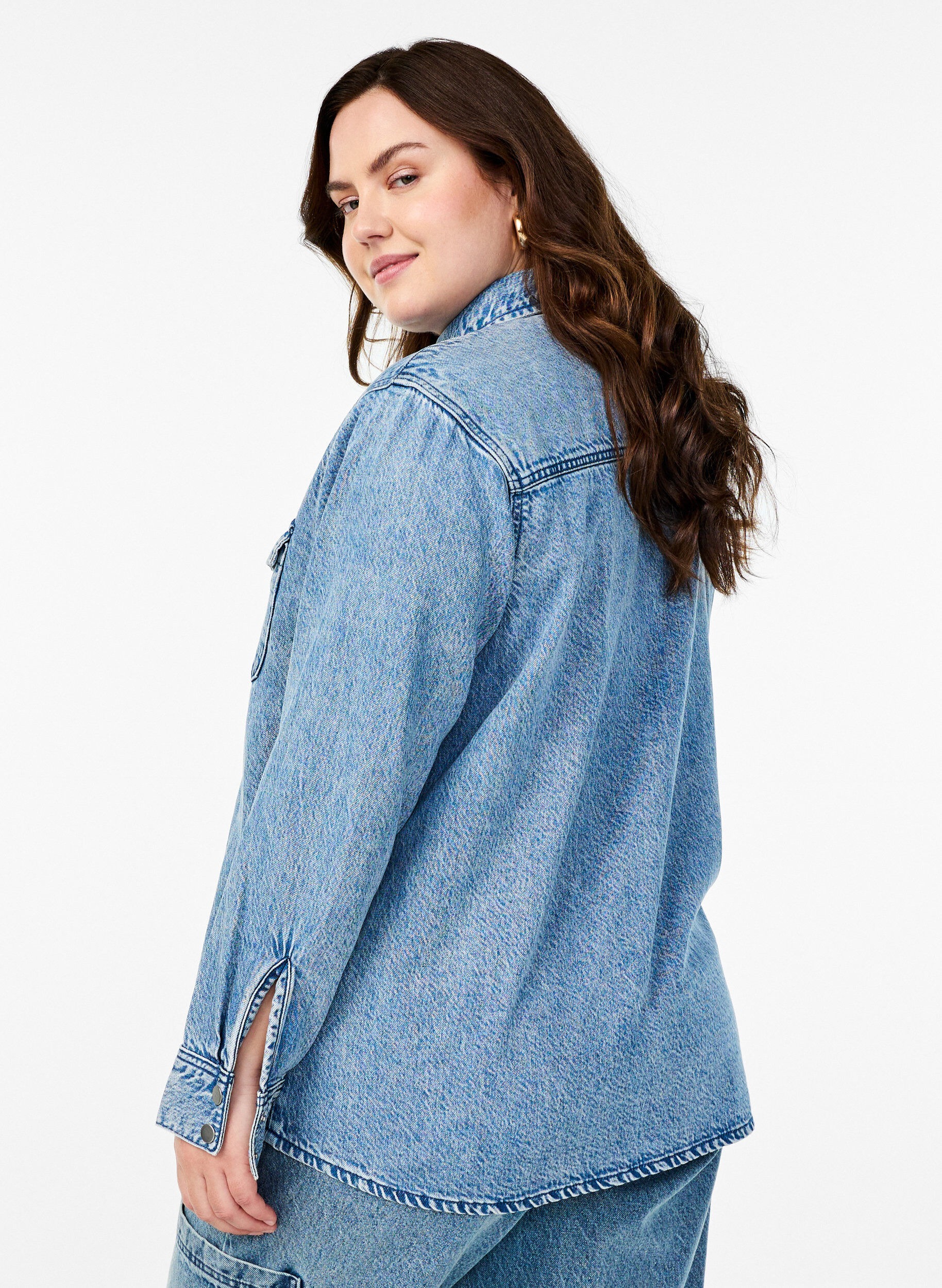 Zizzifashion Denim shirt with chest pockets, Light Blue, Model image number 2