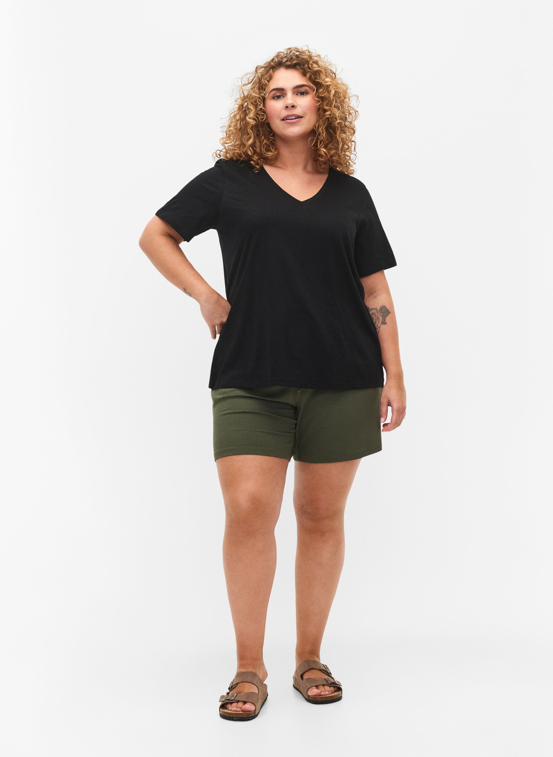 ZizzifashionShort-sleeved basic t-shirt with v-neck, Black, Model image number 1