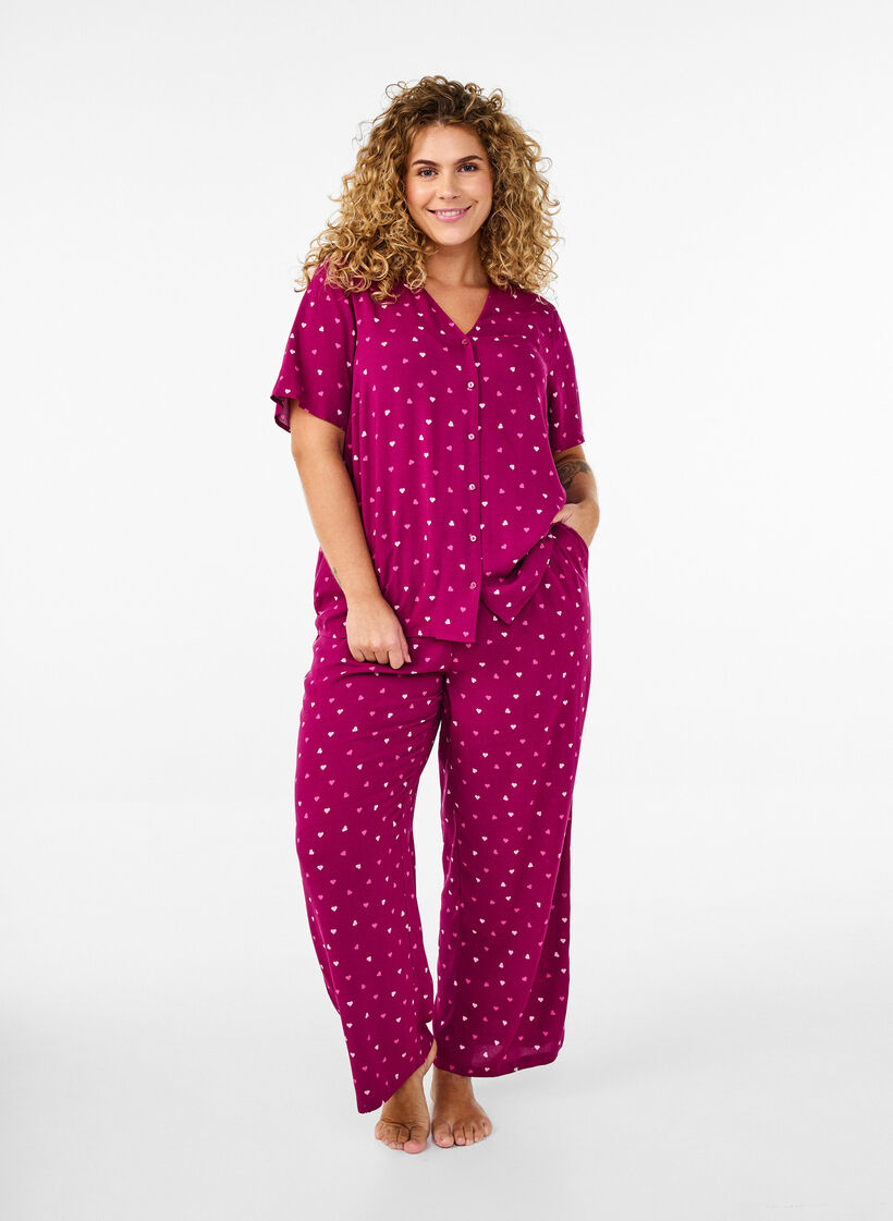 Loose night trousers with hearts, Boysenberry w. Heart, Model image number 0