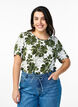T-shirt with floral print, Green, Model image number 0