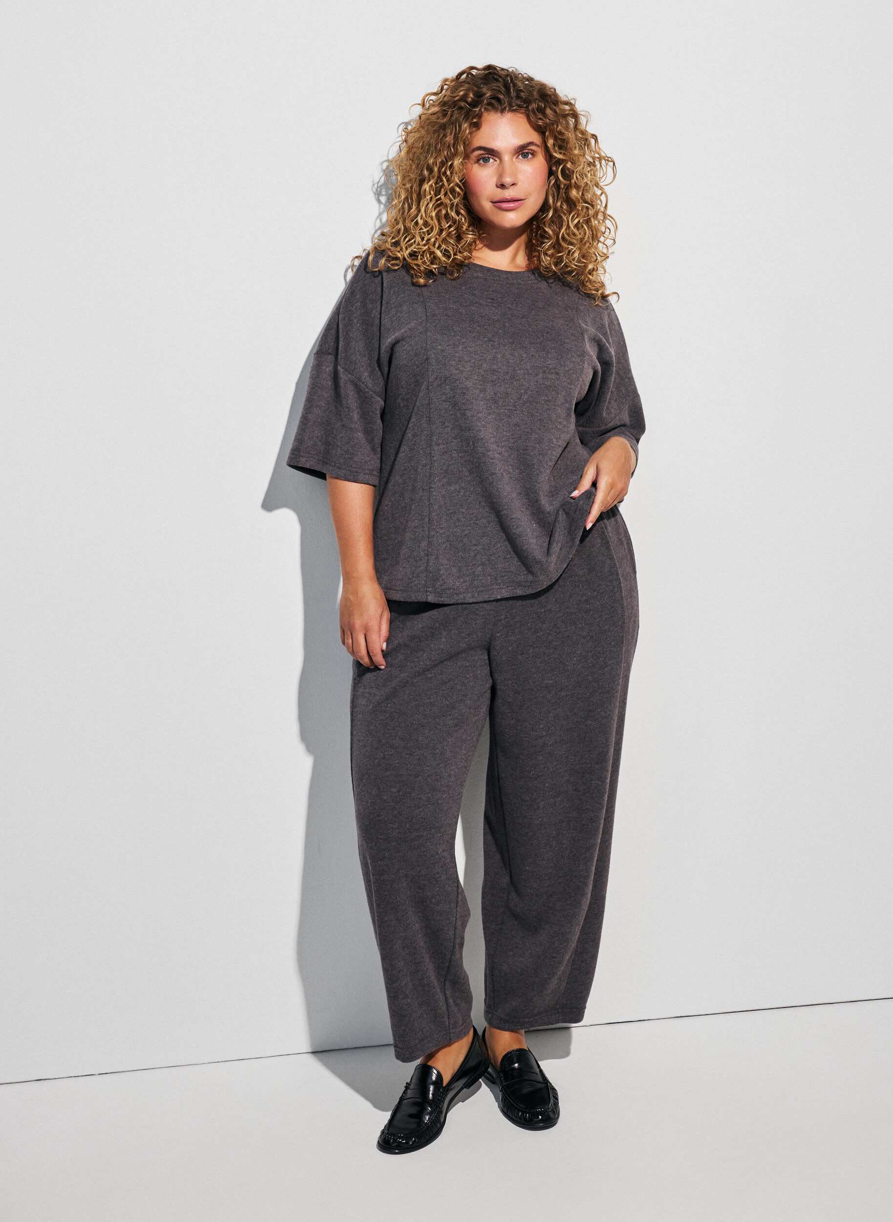 ZizzifashionA-line jersey blouse with elbow-length sleeves, Dark Grey, Model image number 1