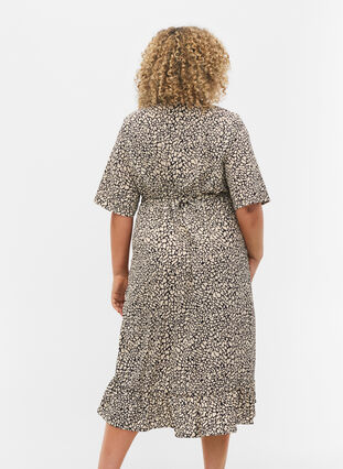Printed short-sleeved wrap dress, Paisley AOP, Model image number 1
