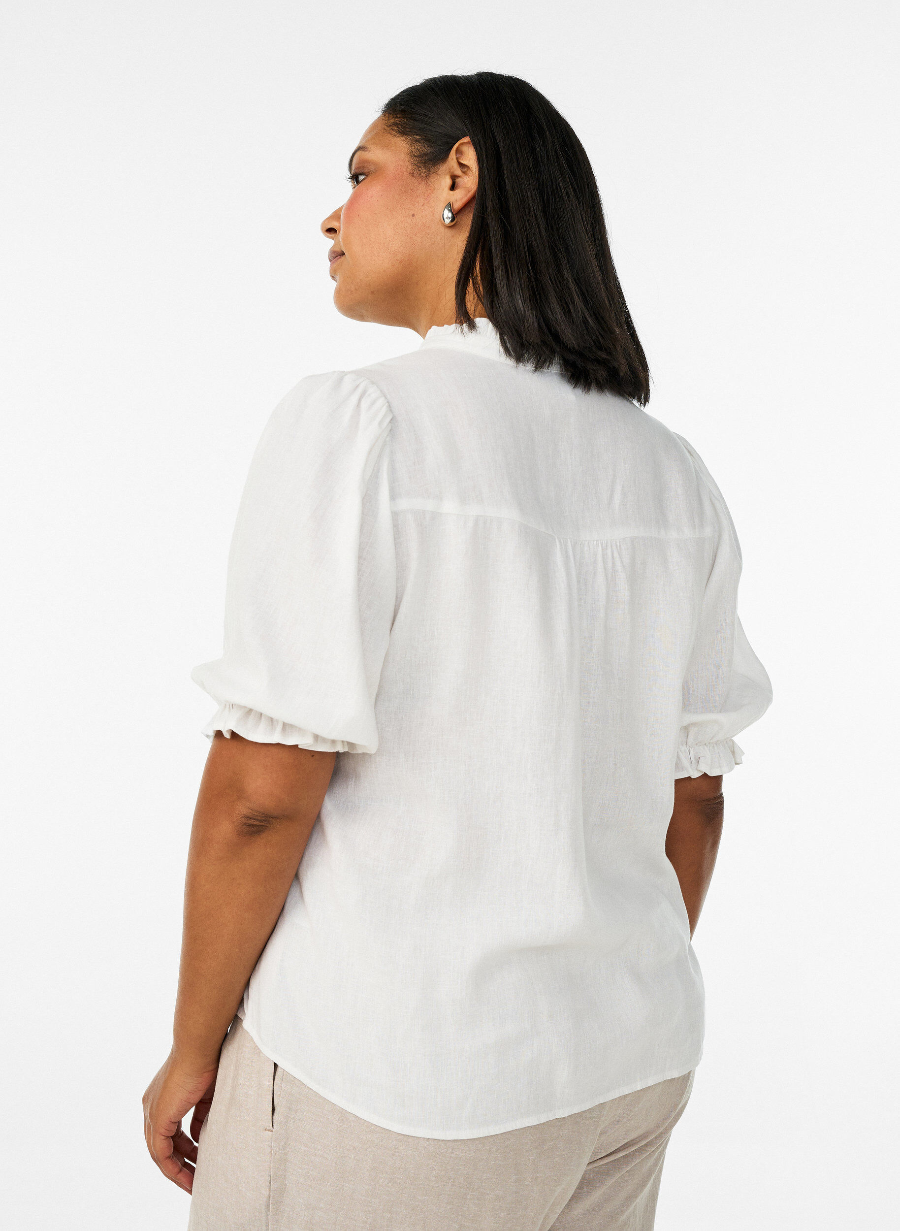 Zizzifashion Blouse in linen and viscose with 1/2 sleeves, White, Model image number 2