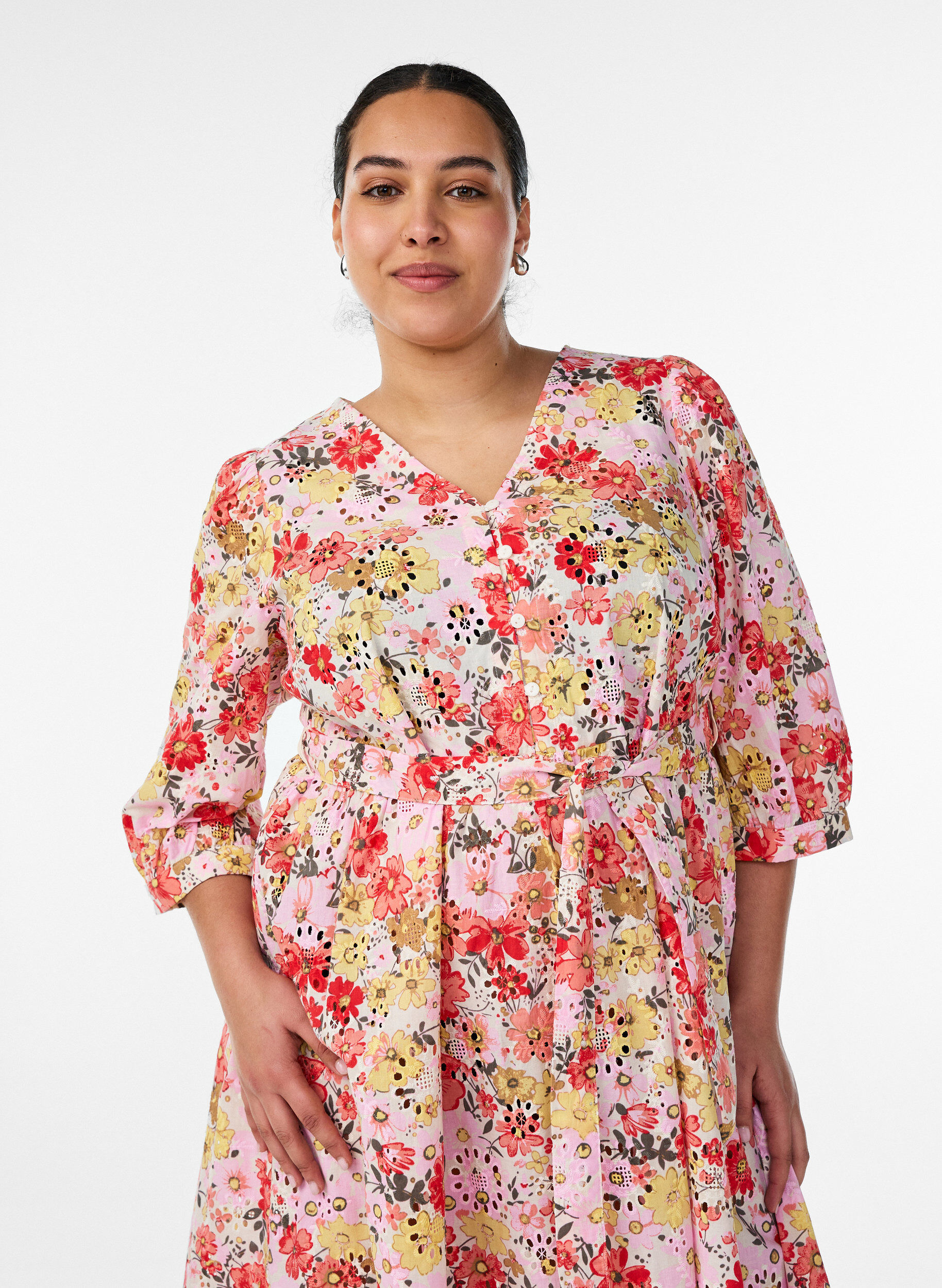 ZizzifashionFloral midi dress with broderie anglaise and a tie-belt, Rose, Model image number 2