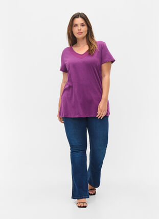 Short-sleeved T-shirt with V-neck and mesh, Gloxinia, Model image number 2