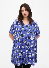 FLASH - Tunic with v neck and print, Amparo Blue Flower, Model