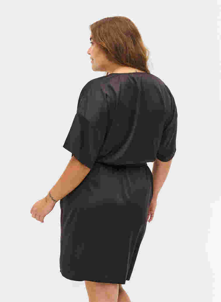 Short-sleeved dressing gown, Black, Model image number 1