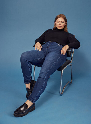 High rise Amy jeans with stretch technology, Blue denim, Image image number 0