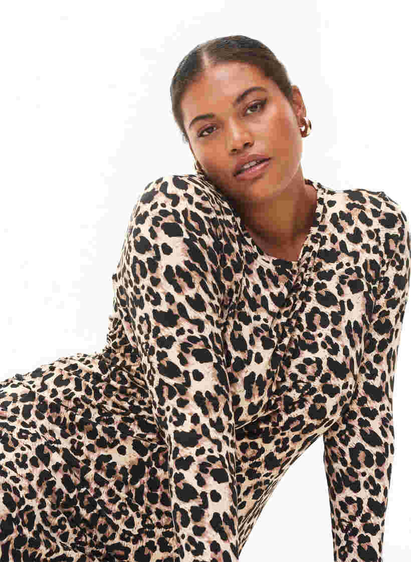 Long sleeve dress in leopard print, Leo, Model image number 2