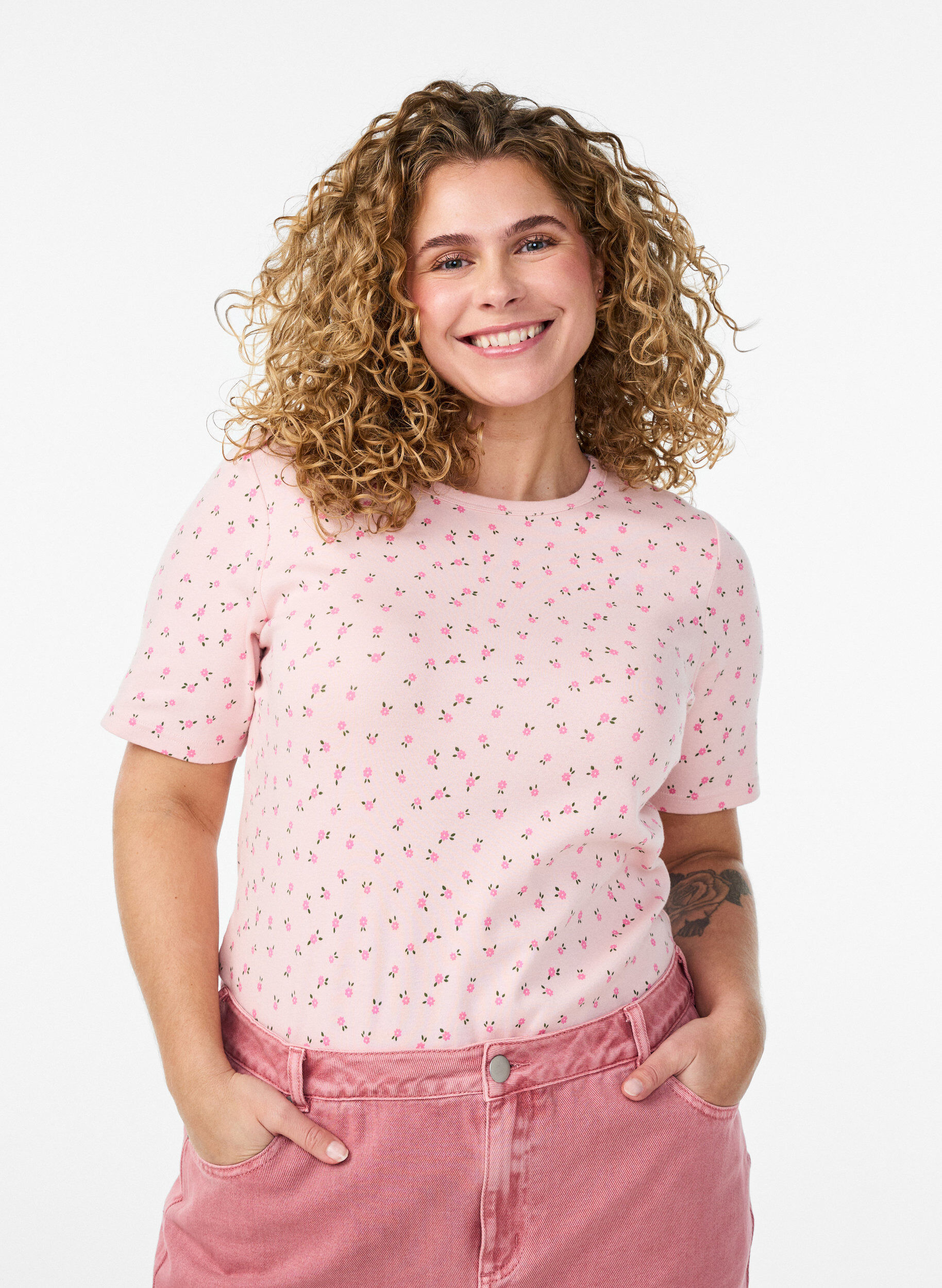 Zizzifashion Cotton T-shirt with all-over print, Rose, Model image number 0