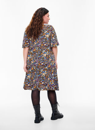Short-sleeved viscose dress with floral print, Black G. Sky Paisley, Model image number 1