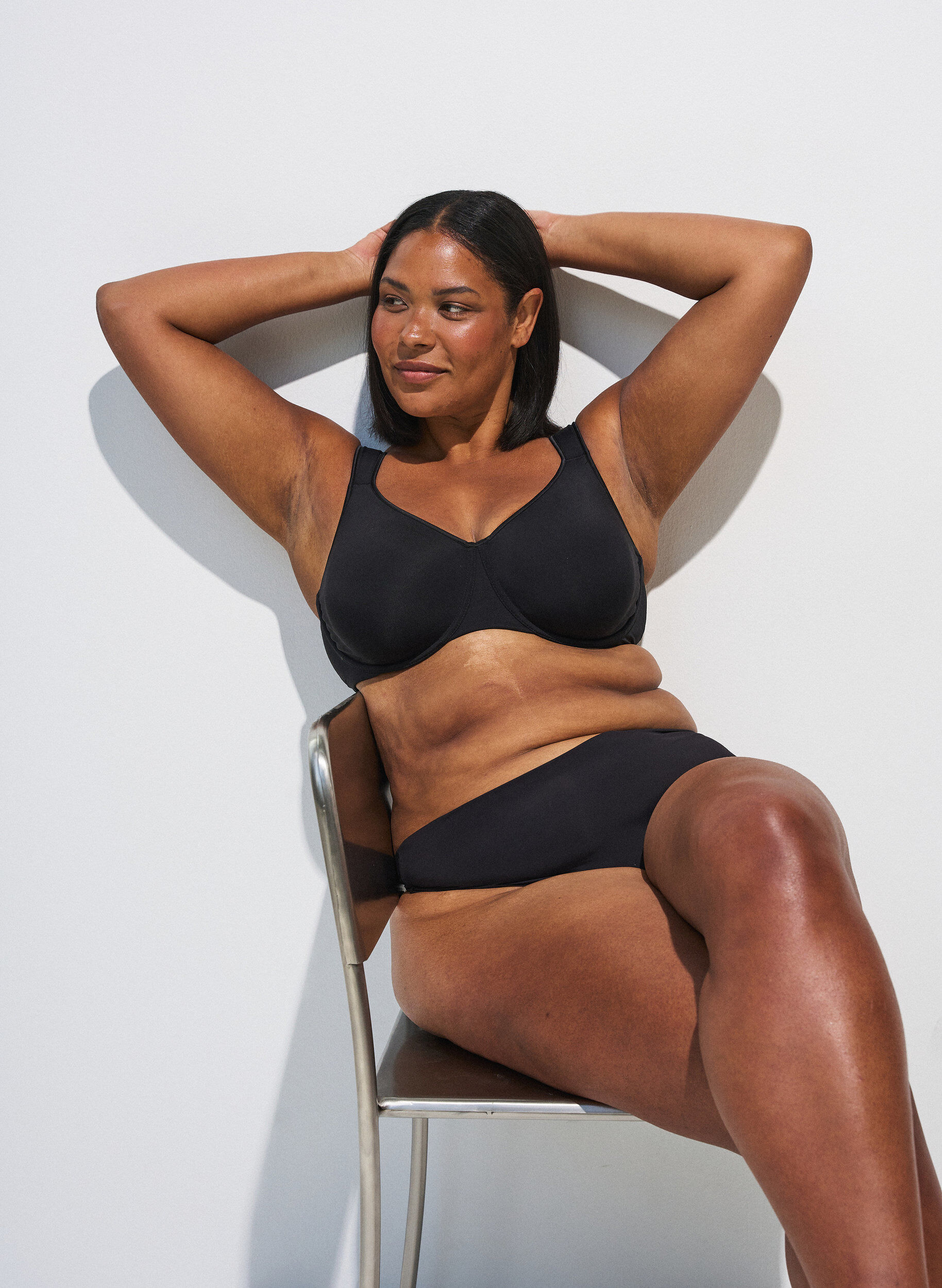 ZizzifashionMinimizer bra with padded straps, Black, Image image number 0