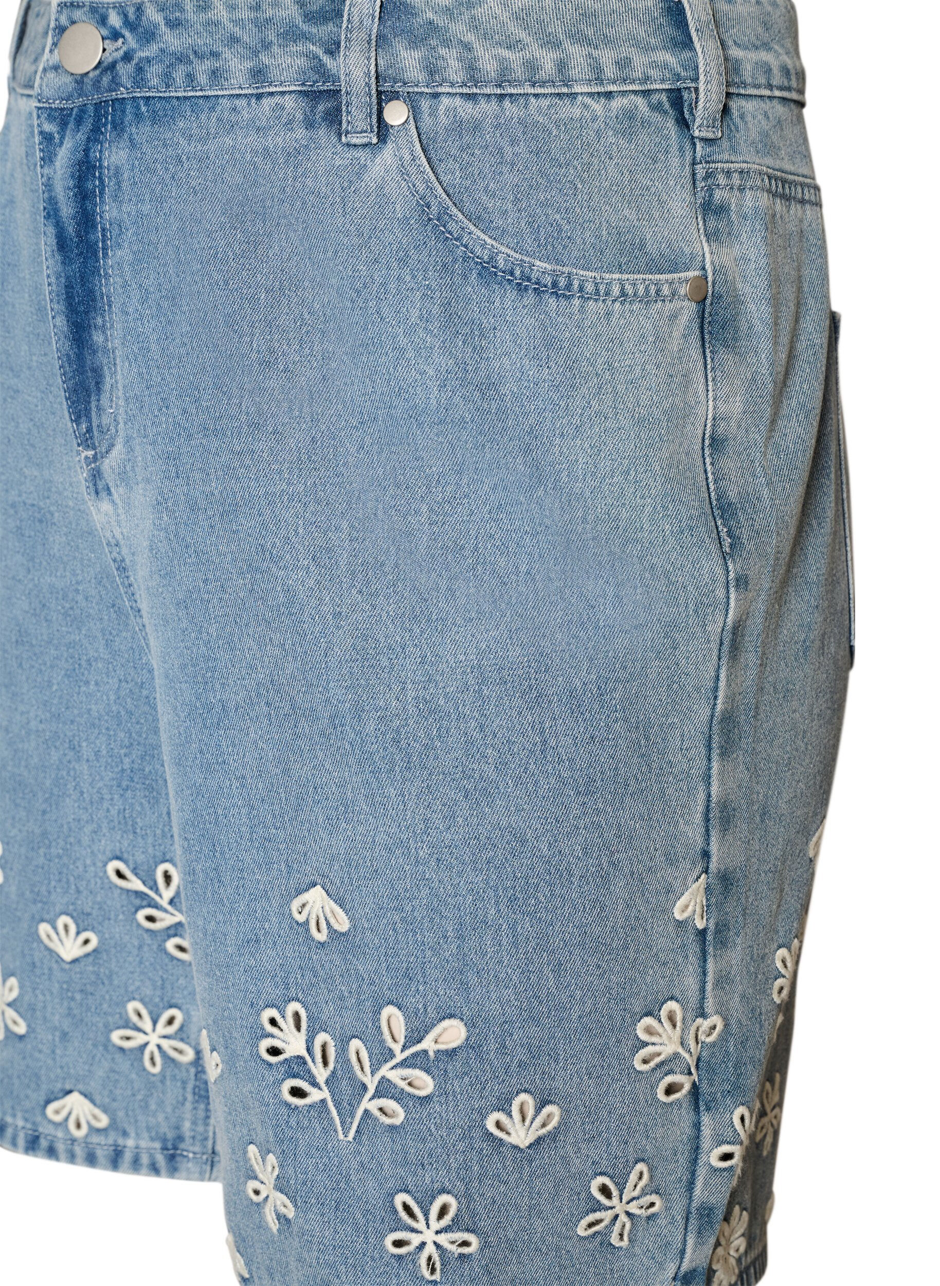 Zizzifashion Denim shorts with broderie anglaise and high waist, Light Blue, Packshot image number 2