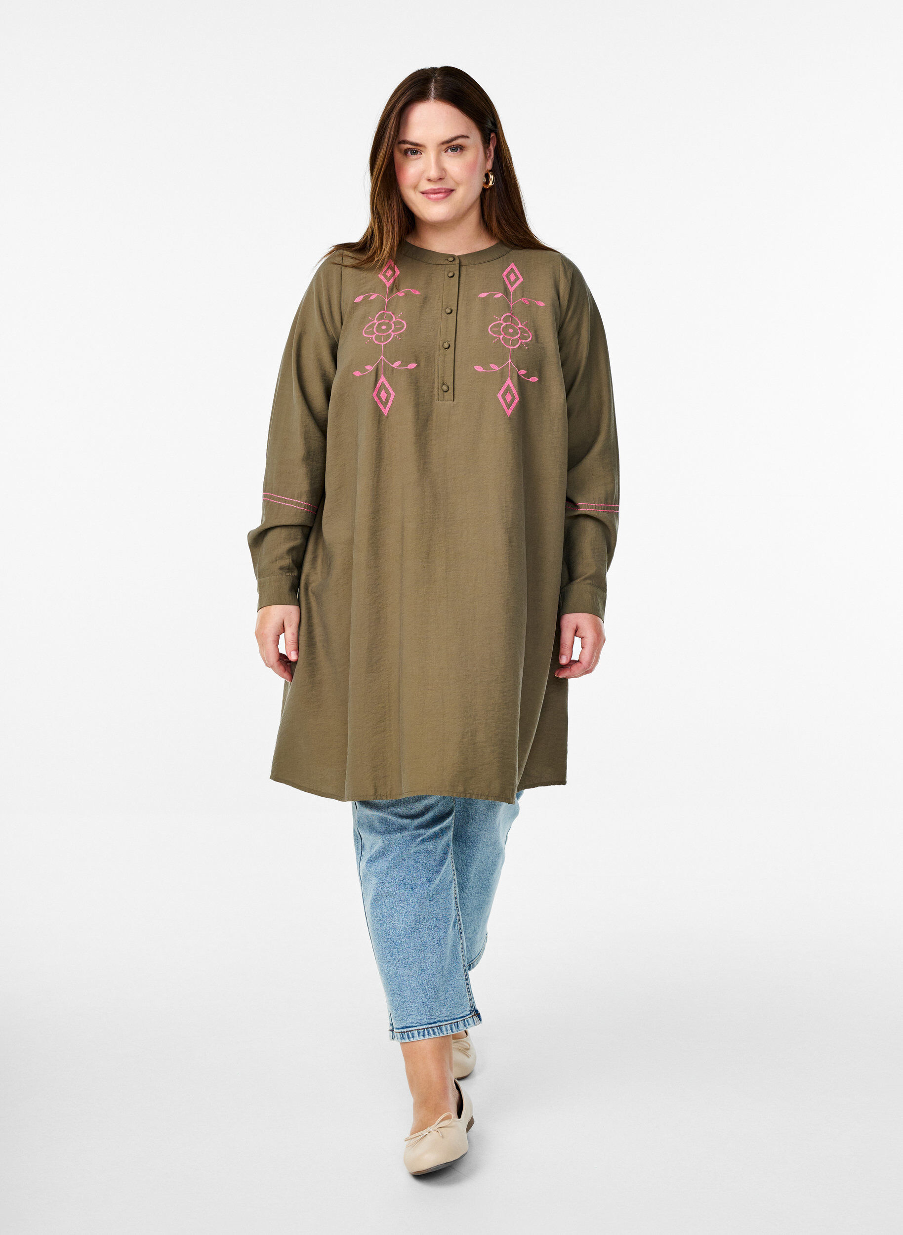 Zizzifashion Short dress with contrasting embroidery, Green, Model image number 1