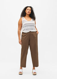 Loose pants in linen-cotton blend, Cub, Model