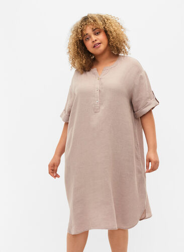 Short-sleeved dress in 100% linen, Sand, Model image number 0