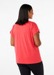 Solid-coloured workout T-shirt, Red, Model image number 2
