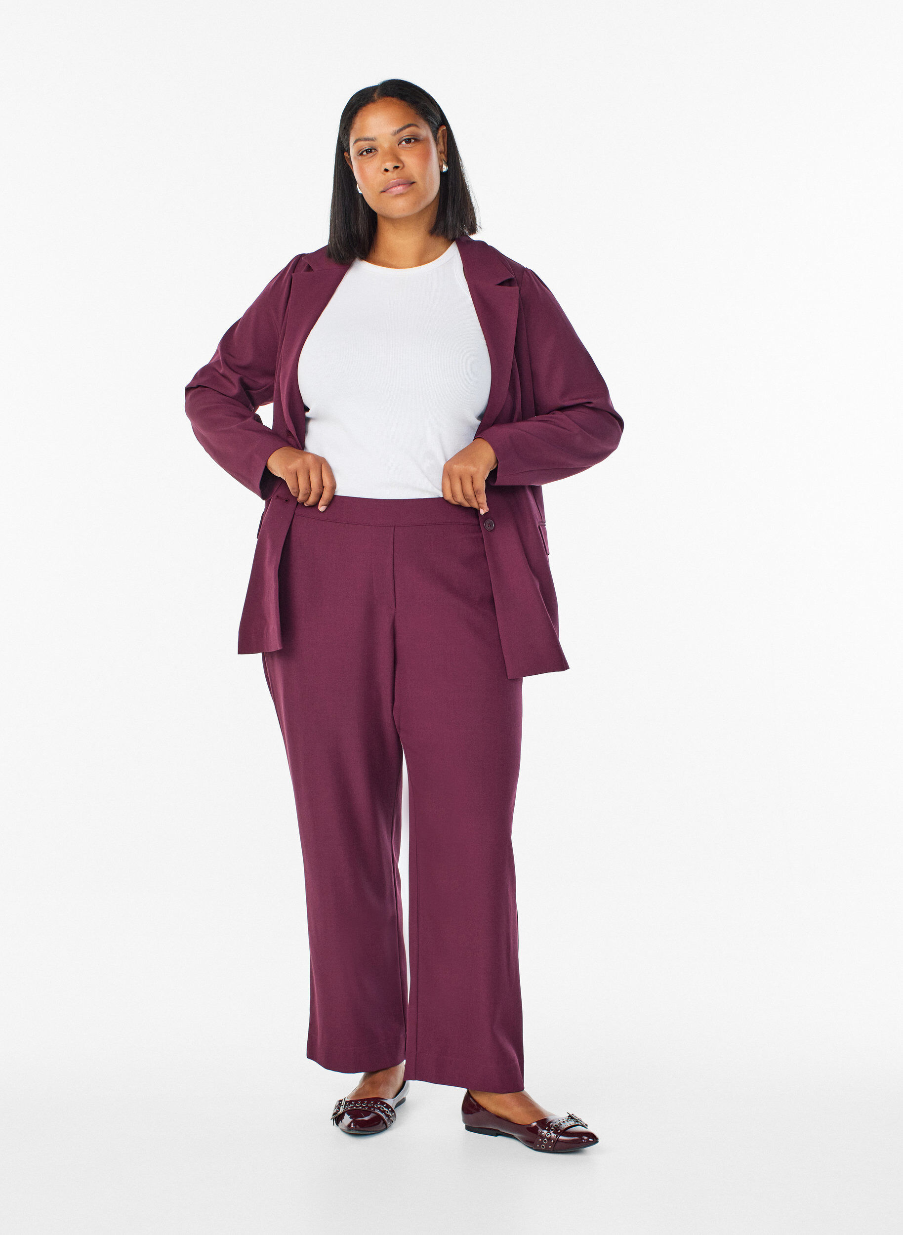 FLASH - Loose trousers with pockets, Dark Bordeaux, Model