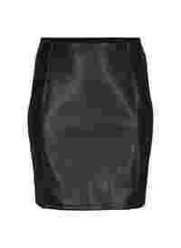 Close-fitting skirt with faux leather