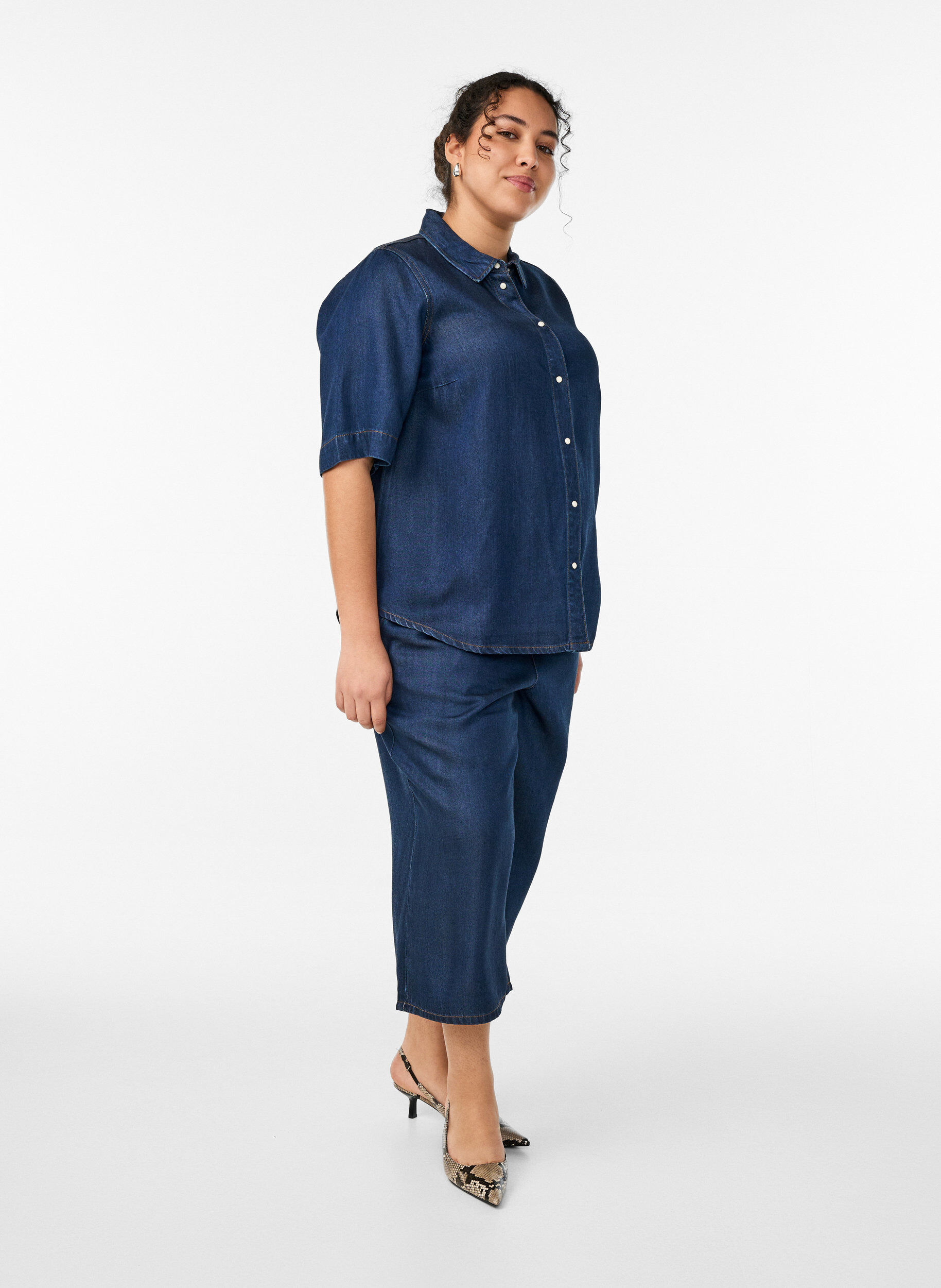 Zizzifashion Lyocell culotte trousers with wide legs and denim look, Blue, Model image number 0