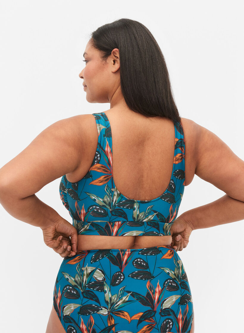 Bikini top with a round neckline, Leaf Print, Model image number 1