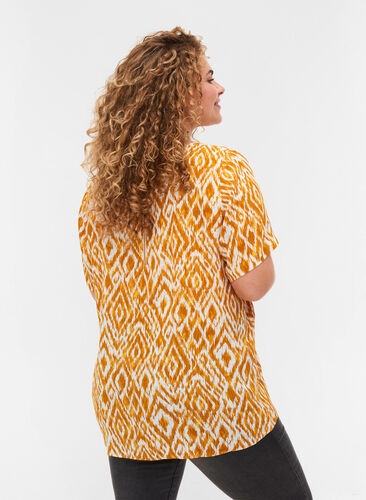 Short-sleeved viscose blouse with print, Golden Yellow AOP, Model image number 1