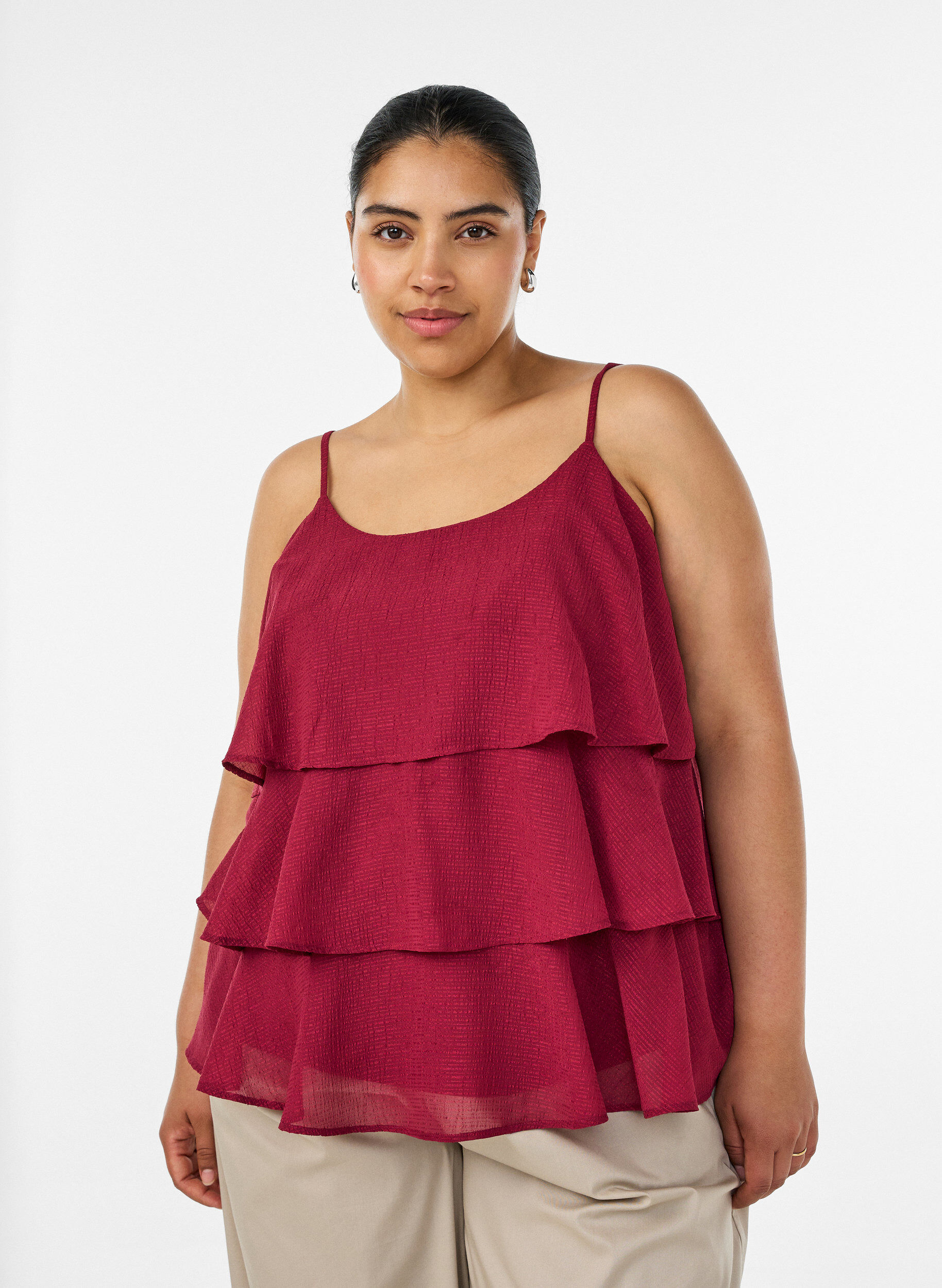 Layered top with ruffles and spaghetti straps, Red, Model