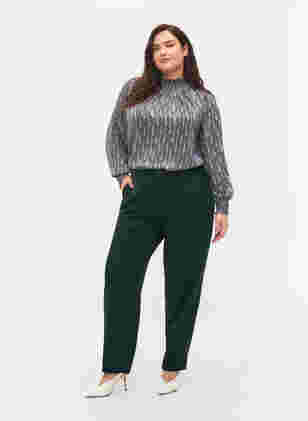 Classic trousers with pockets, Scarab, Model