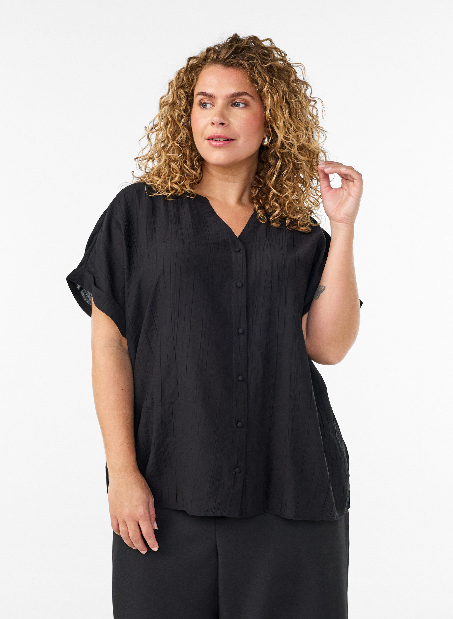 ZizzifashionViscose blouse with buttons and texture, Black, Model image number 0